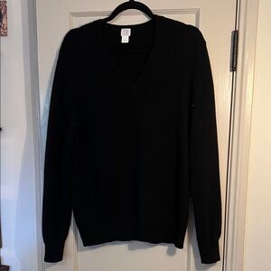 TSE Women's Classic Black V-Neck Sweater